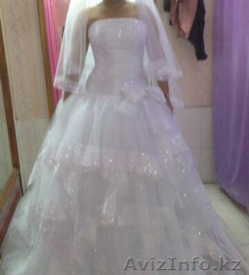 Продам св. платье 87057959188 - Изображение #1, Объявление #758137