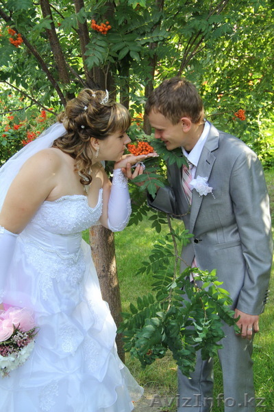 Видеооператор в Усть-Каменогорск, фотограф, монтаж красочного фильма - Изображение #1, Объявление #597685