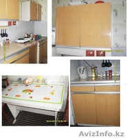 Продам мебель б/у:стенка,кух.шкафчики со столом,диван,кровати - Изображение #2, Объявление #243739
