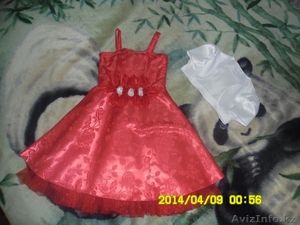 Продам 2 детских праздничных платья. - Изображение #1, Объявление #1097380