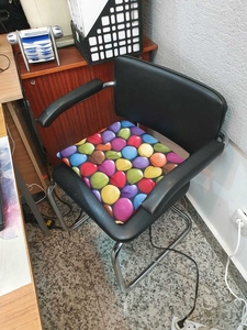 Продам офисные стулья кожаные почти новые  - Изображение #2, Объявление #1740146