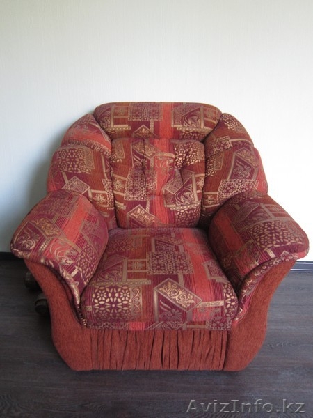 Продам диван-кровать+2 кресла.  - Изображение #1, Объявление #773012