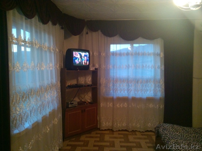 НЕДОРОГО ПРОДАМ ДВУХЭТАЖНЫЙ БЛАГОУСТРОЕННЫЙ ДОМ - Изображение #2, Объявление #1449857