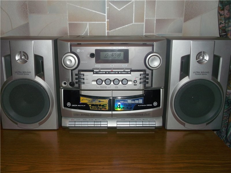 продам музыкальный центр Радио. Караоке. В отличном состоянии - Изображение #2, Объявление #1681752