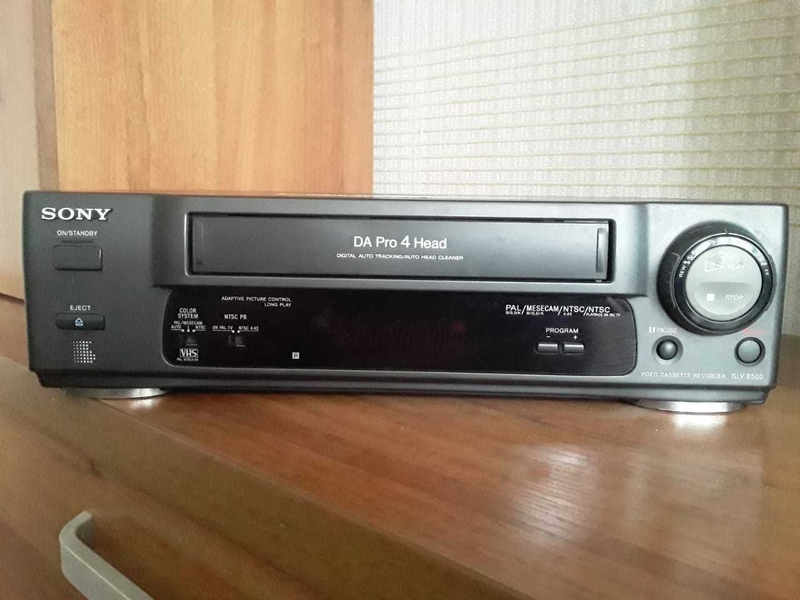 продам видеомагнитофон "SONY " 4 HEAD В эксплуатации не был - Изображение #2, Объявление #1705042