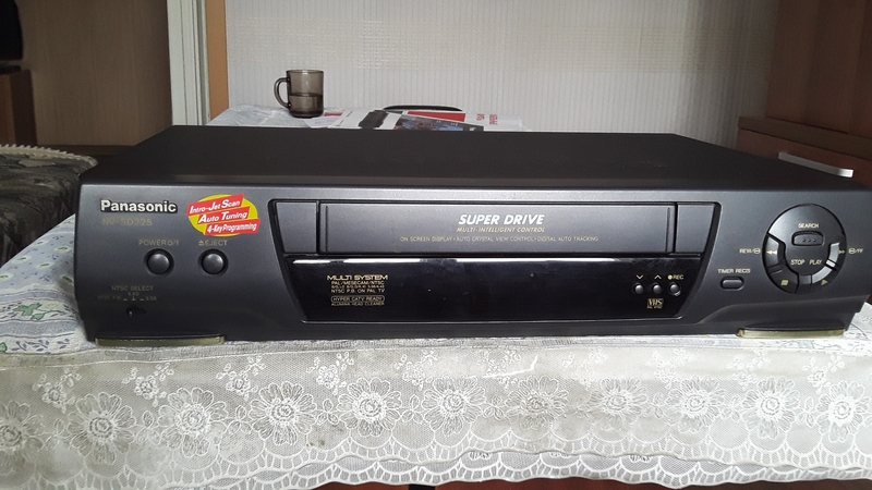 Продам полный видеомагнитофон Panasonic NV-225  в отличном состоянии. Про-во Япо - Изображение #1, Объявление #1739861